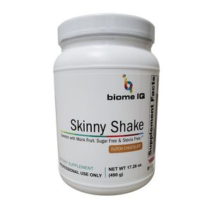 Skinny Shake é uma mistura rica em nutrientes concebida para satisfazer as necessidades de indivíduos com restrições alimentares: tais como dietas vegan, vegetariana, sem soja, sem leite, sem açúcar, sem stevia. O Skinny Shake é uma fonte alternativa de proteínas de qualidade. A nossa fórmula combina mistura de proteínas naturais de ervilha e arroz, enzimas vegetais, fibra, com micronutrientes essenciais: vitaminas B activadas, magnésio, selénio, e é isenta de açúcar/estevia. Apoia o metabolismo de proteínas, a saúde do coração e a saúde gastrointestinal.